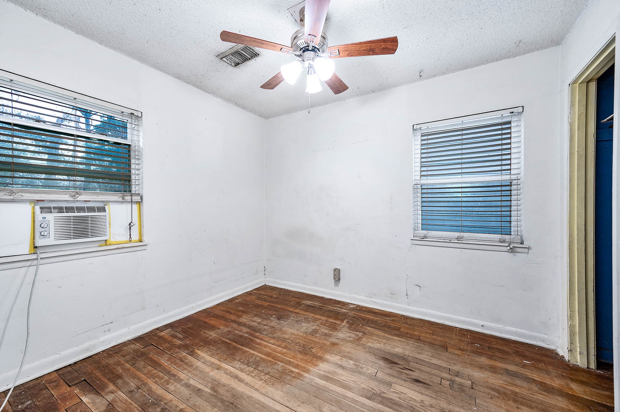 745 Kyle Angleton, TX 77515 - Photo 14 of 22