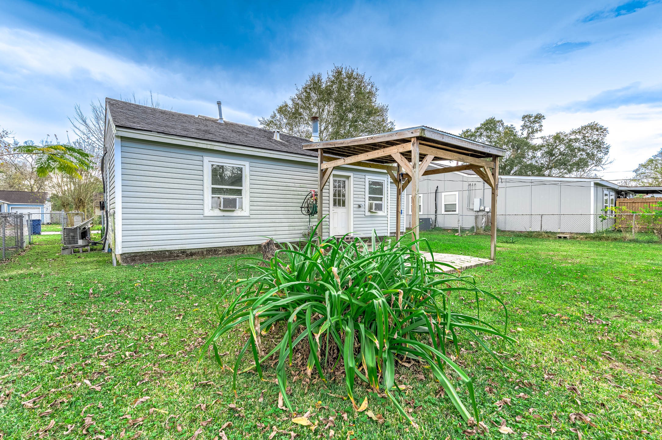 745 Kyle Angleton, TX 77515 - Photo 17 of 22