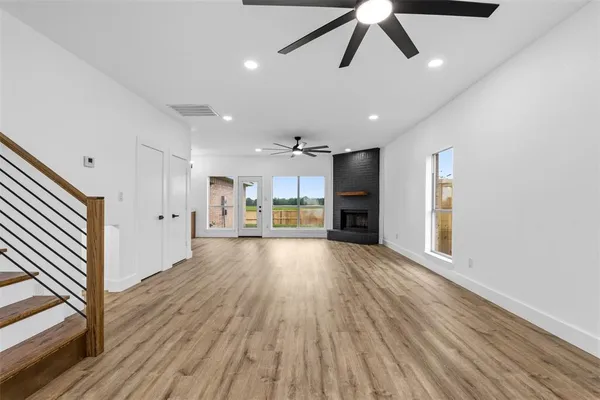 $339,900 | 2712 Pioneer Lane, Lancaster, TX 75146
