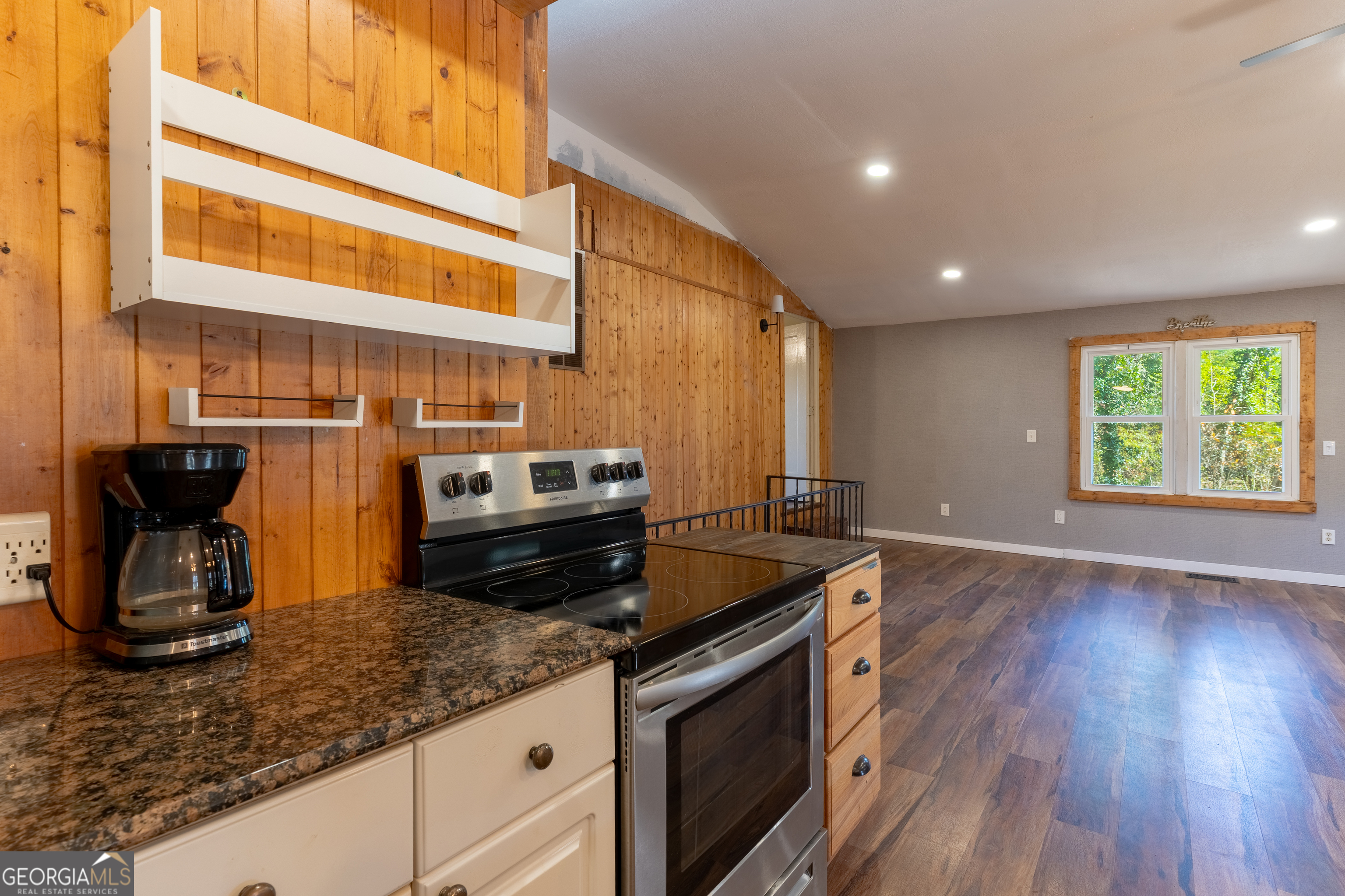 139 Cherokee Drive Jackson, GA 30233 - Photo 9 of 34 a kitchen with a sink and a stove top oven