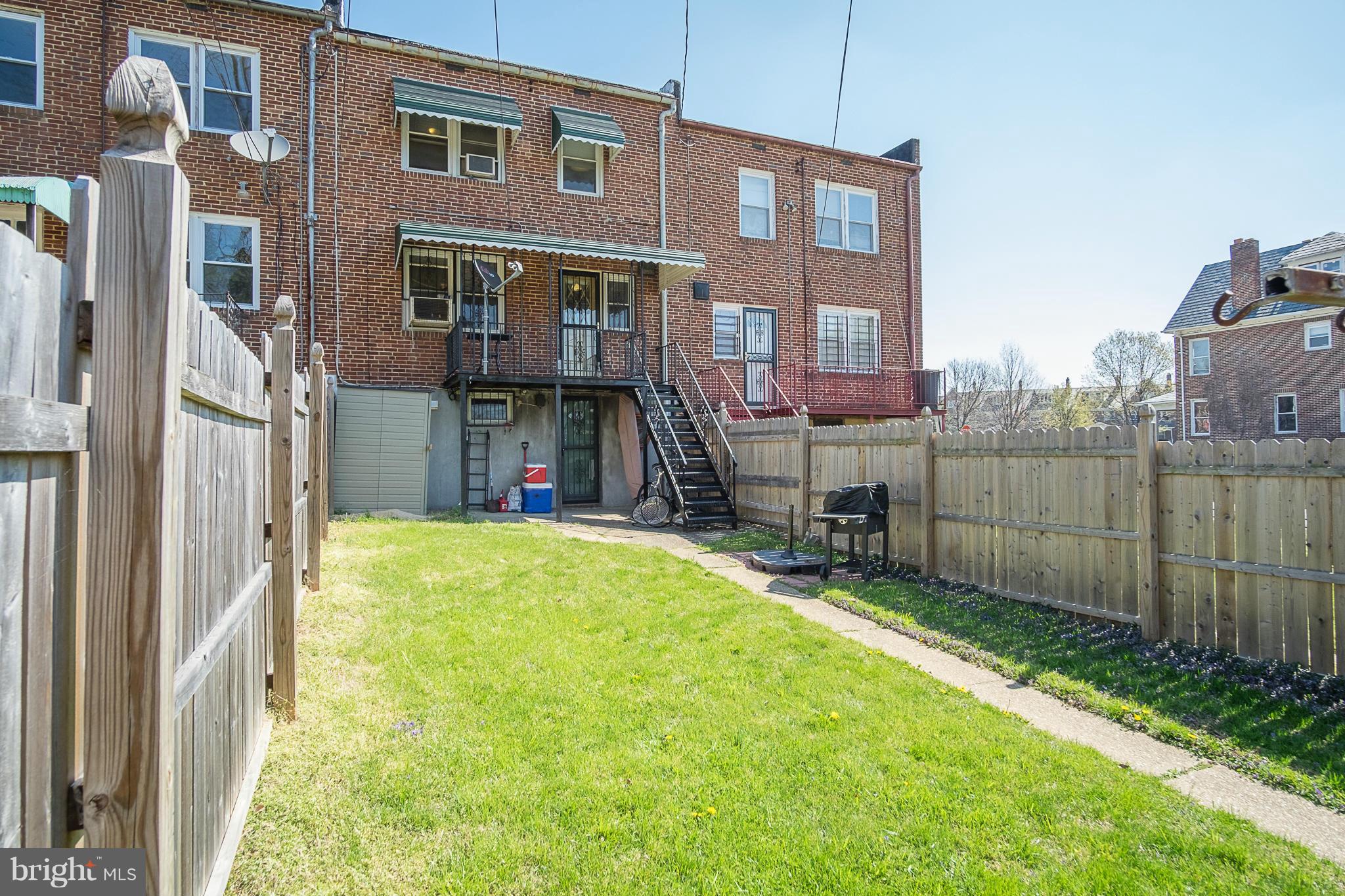 702 Wicklow Road Baltimore, MD 21229 - Photo 23 of 25 Exterior (Rear)