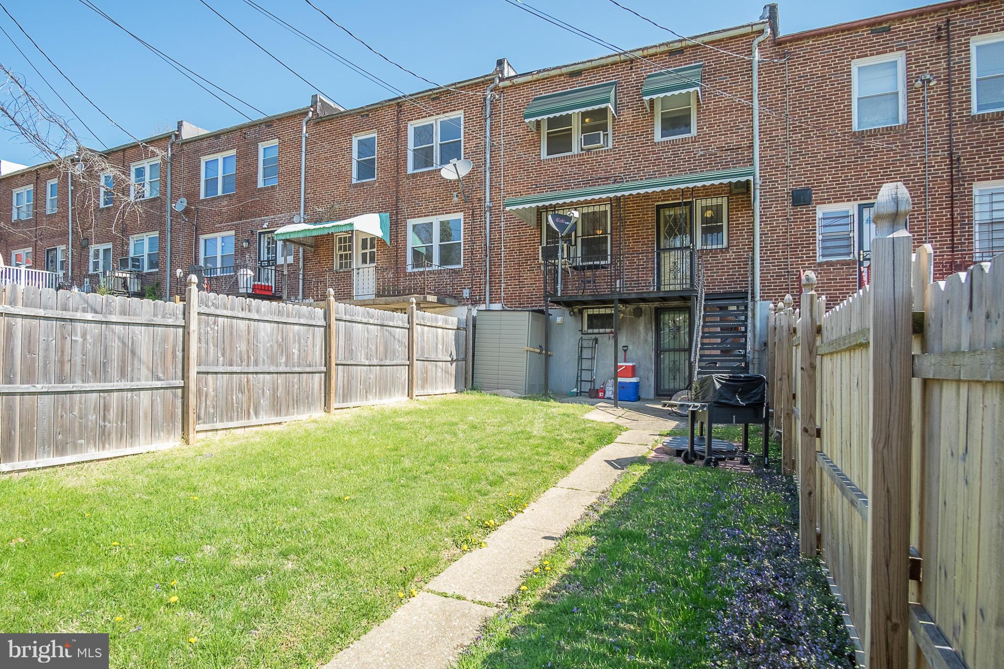 702 Wicklow Road Baltimore, MD 21229 - Photo 24 of 25 Exterior (Rear)