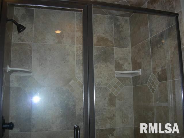 4121 Thunder Ridge Road Bettendorf, IA 52722 - Photo 9 of 12 Gallery Image 9
