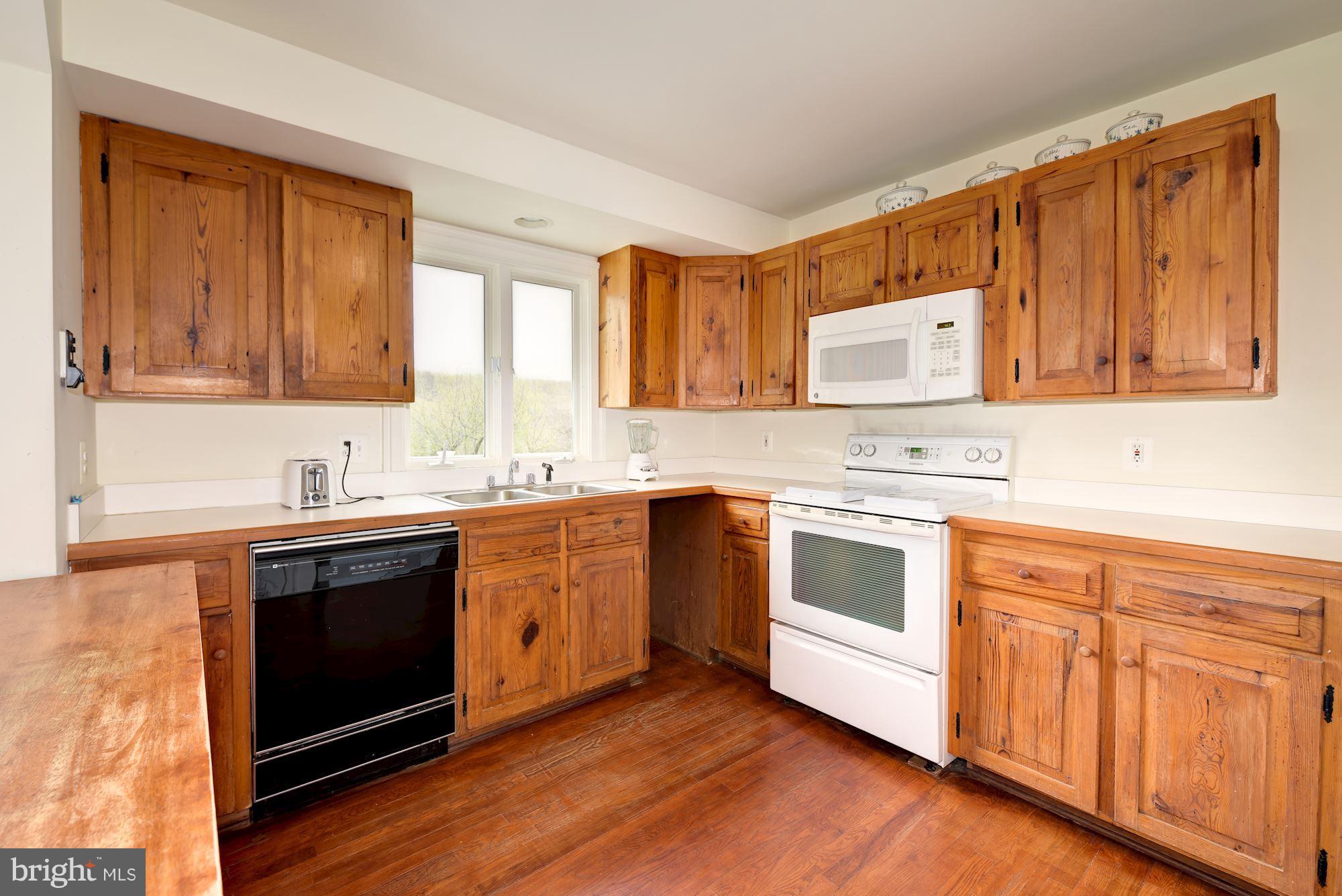 3327 Lost Corner Road Delaplane, VA 20144 - Photo 22 of 30 Kitchen