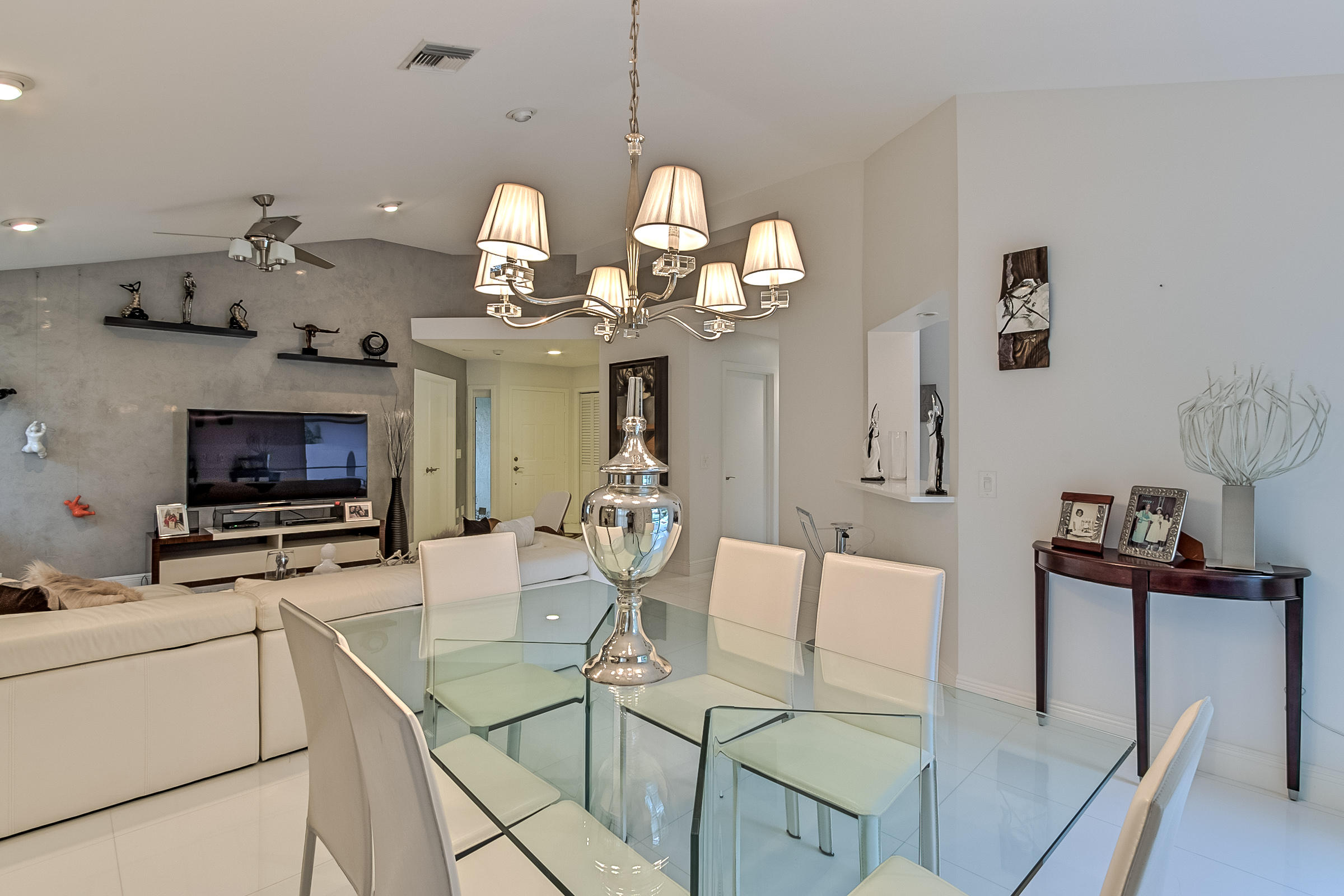 2081 Northwest 52nd Street Boca Raton, FL 33496 - Photo 14 of 43 camargo-11