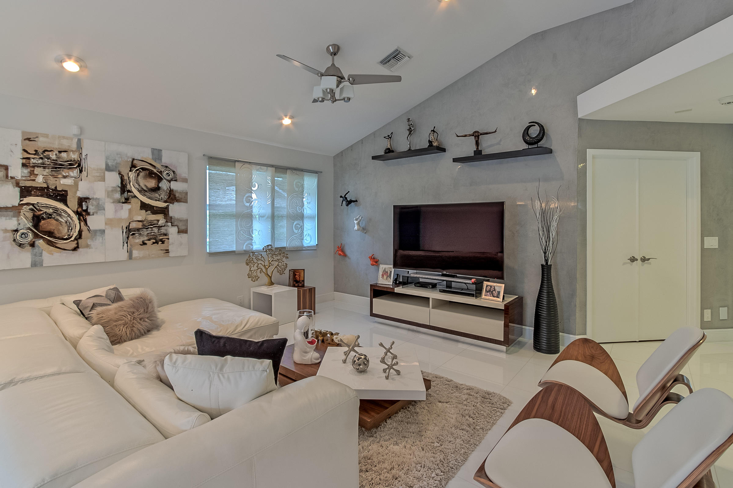 2081 Northwest 52nd Street Boca Raton, FL 33496 - Photo 4 of 43 camargo-1