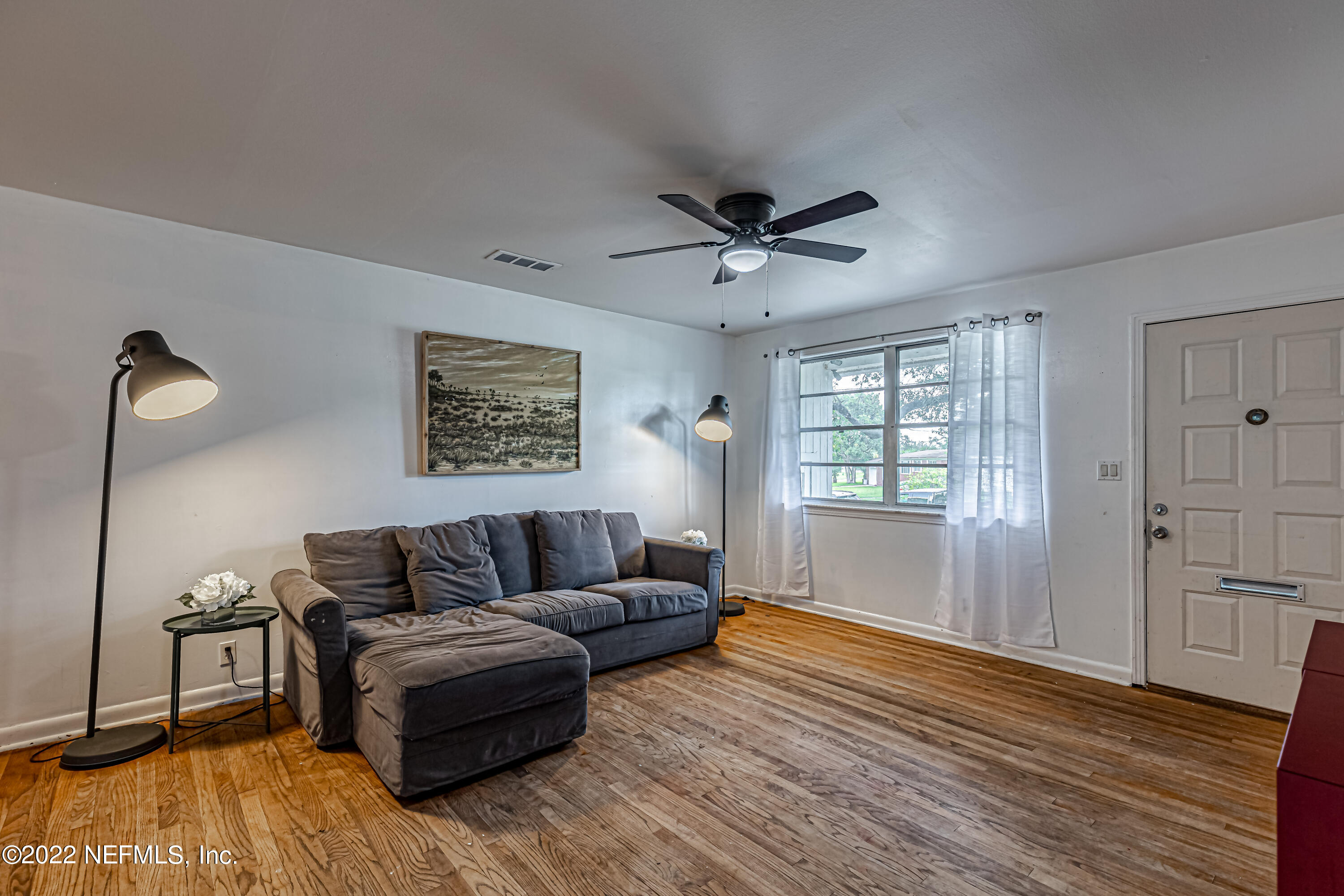 7346 Midway Road Jacksonville, FL 32244 - Photo 9 of 31 Living Room