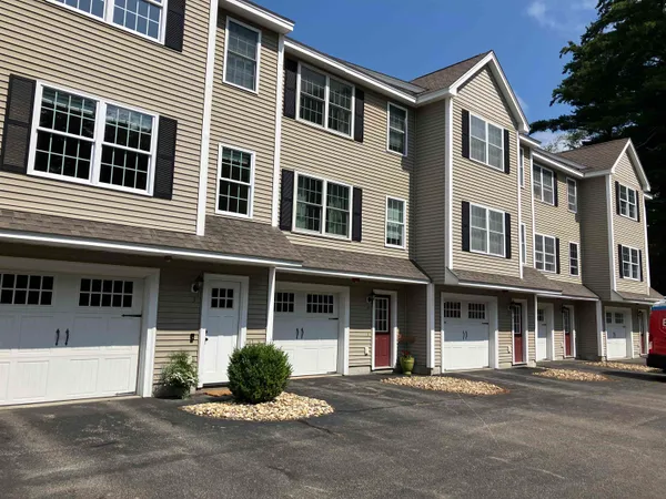 $2,800 | 6 Harvest Drive, Dover, NH 03820