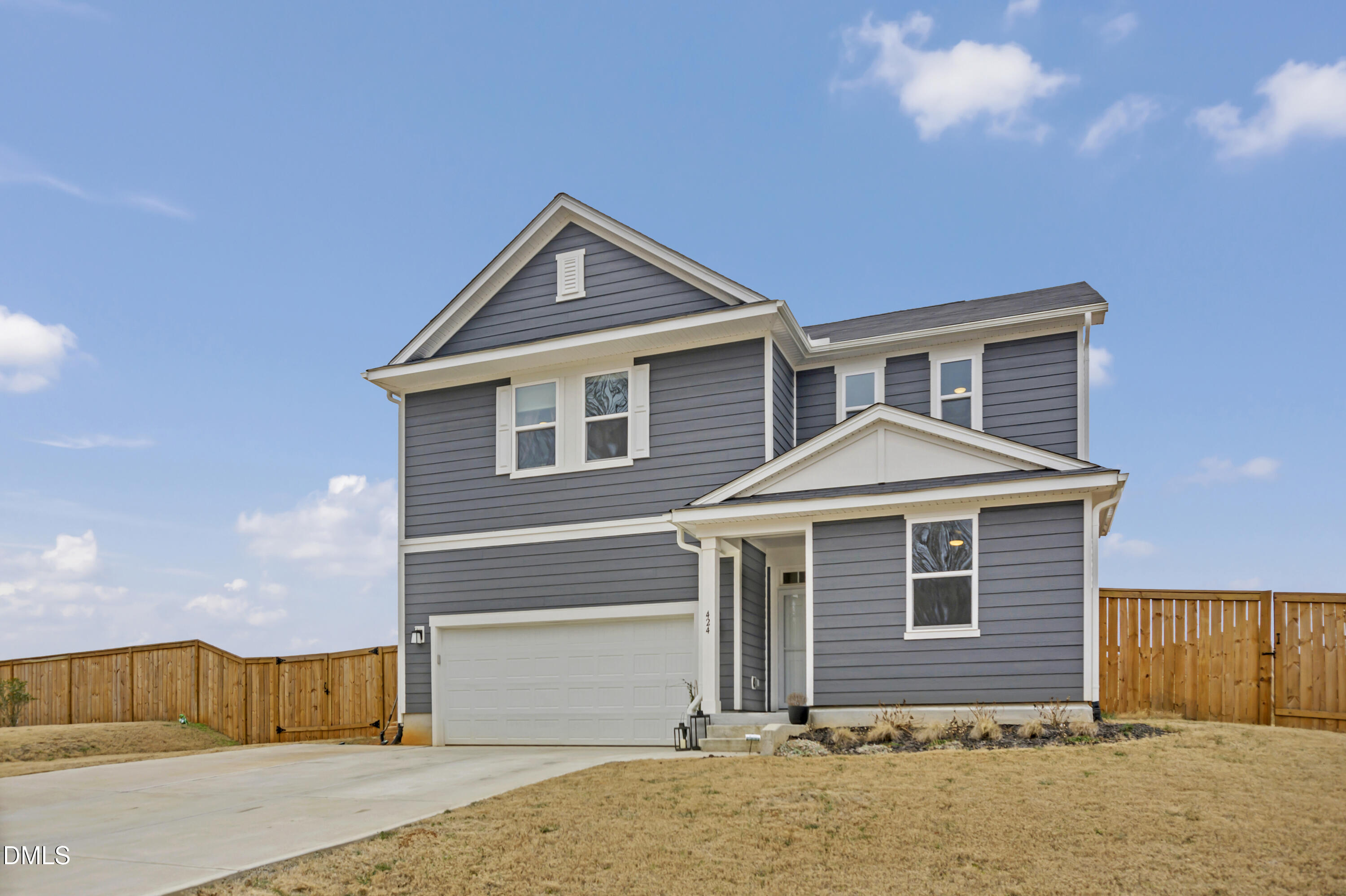 424 Thorny Branch Drive Raleigh, NC 27603 - Photo 2 of 43 DSC02505