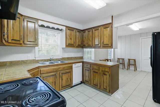 $1,500 | 211 West Lakeview Drive, Clinton, MS 39056