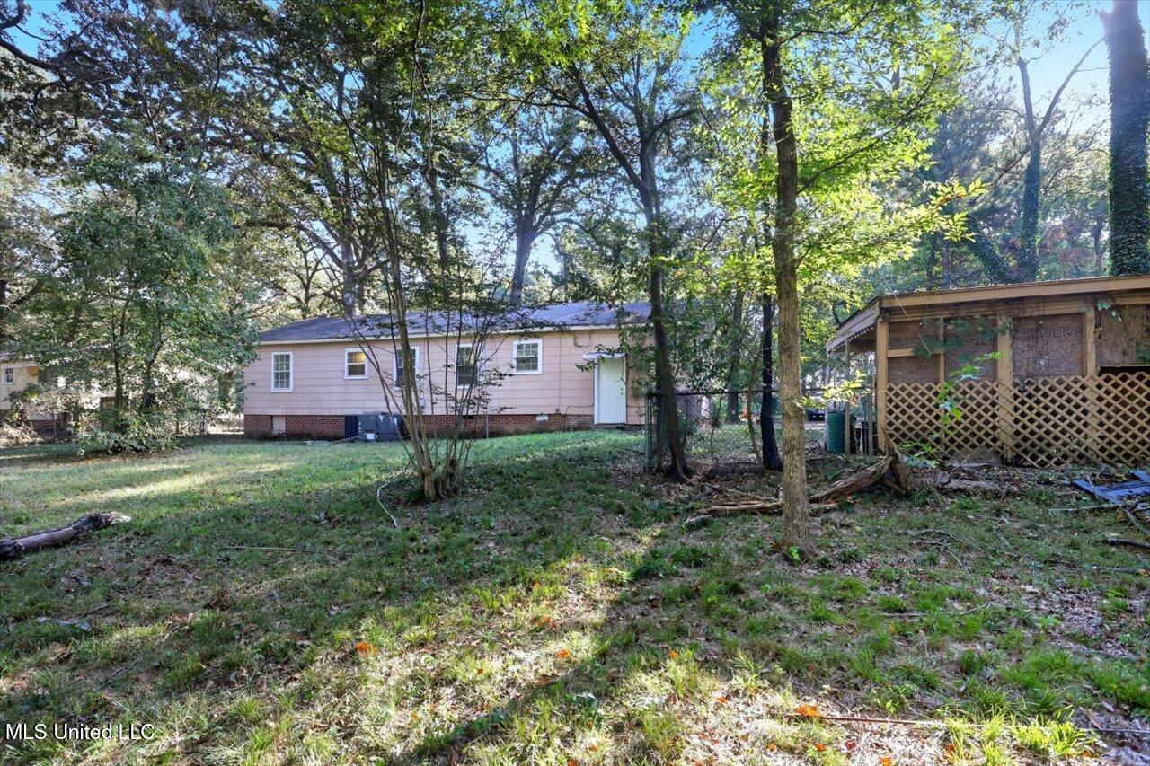 211 West Lakeview Drive Clinton, MS 39056 - Photo 26 of 26 26-211 W Lakeview Dr _ Home Tours MS