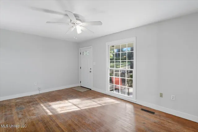 $1,500 | 211 West Lakeview Drive, Clinton, MS 39056