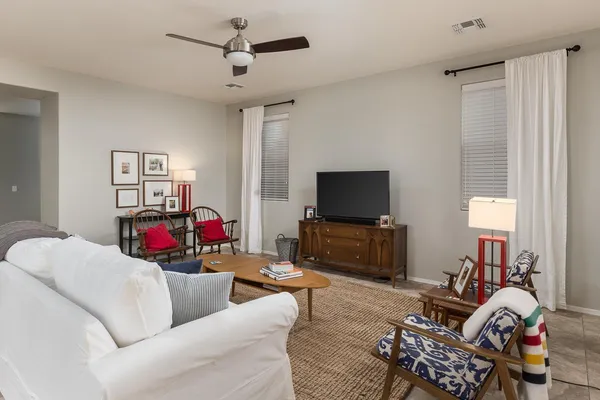 $2,595 | 3252 West Gran Paradiso Drive, Phoenix, AZ 85086