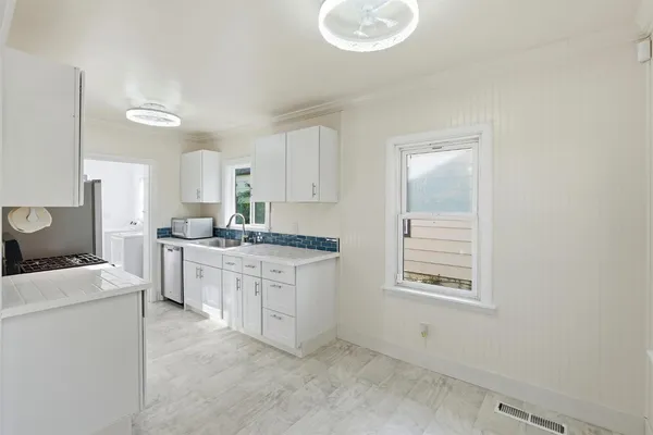 $445,000 | 2121 Juliesse Avenue, Sacramento, CA 95821