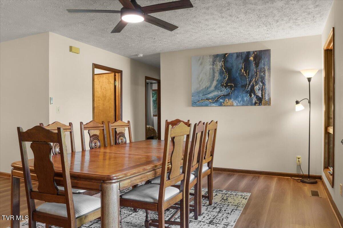 427 Gammon Road Kingsport, TN 37663 - Photo 6 of 68 08-IMG_9760