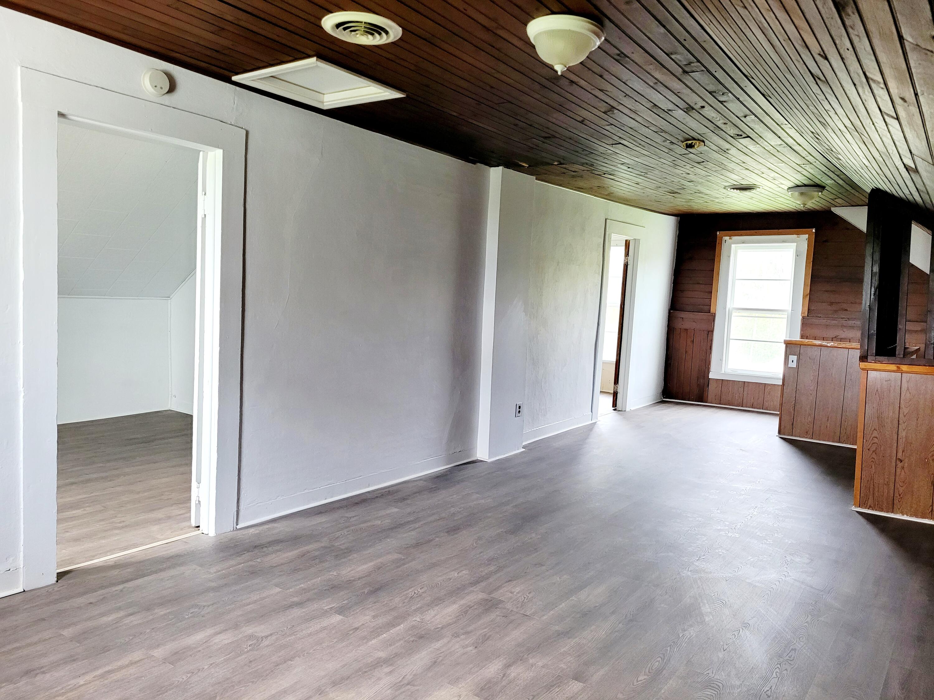 235 West Vfw Road Cheboygan, MI 49721 - Photo 14 of 23 Gallery Image 14