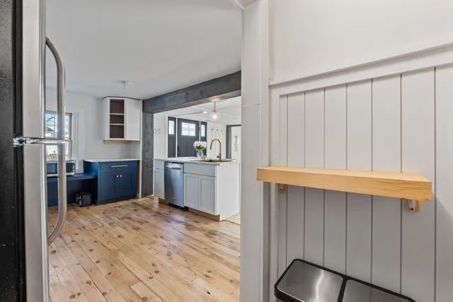 $459,000 | 4 Highland Avenue, Cumberland, ME 04021