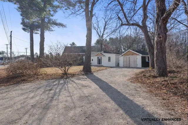 $459,000 | 4 Highland Avenue, Cumberland, ME 04021