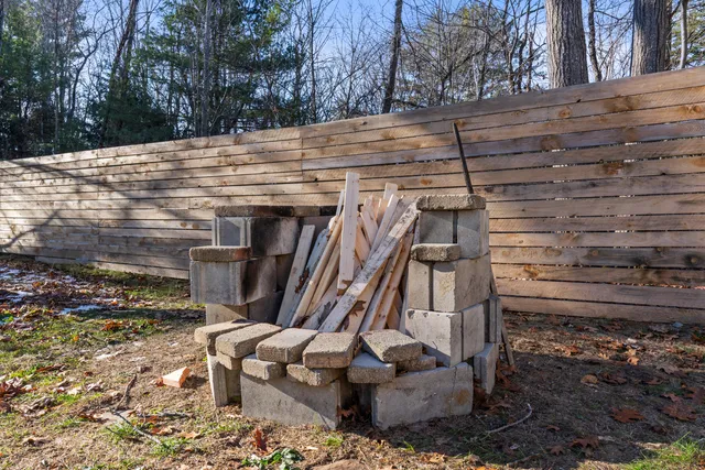 $459,000 | 4 Highland Avenue, Cumberland, ME 04021