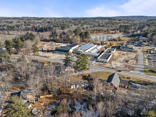 $459,000 | 4 Highland Avenue, Cumberland, ME 04021