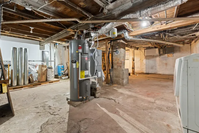 $459,000 | 4 Highland Avenue, Cumberland, ME 04021