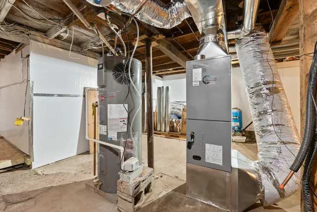 $459,000 | 4 Highland Avenue, Cumberland, ME 04021