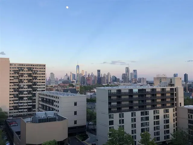 $650,000 | 10 Huron Avenue, Unit 9N, Jersey City, NJ 07306