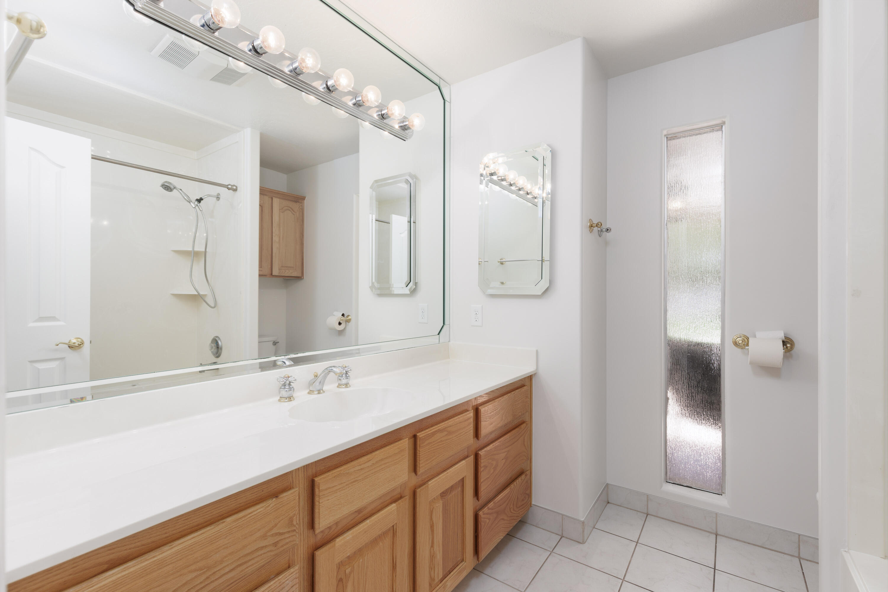 539 Diagonal Street St. George, UT 84770 - Photo 29 of 40 30 - Bath 2