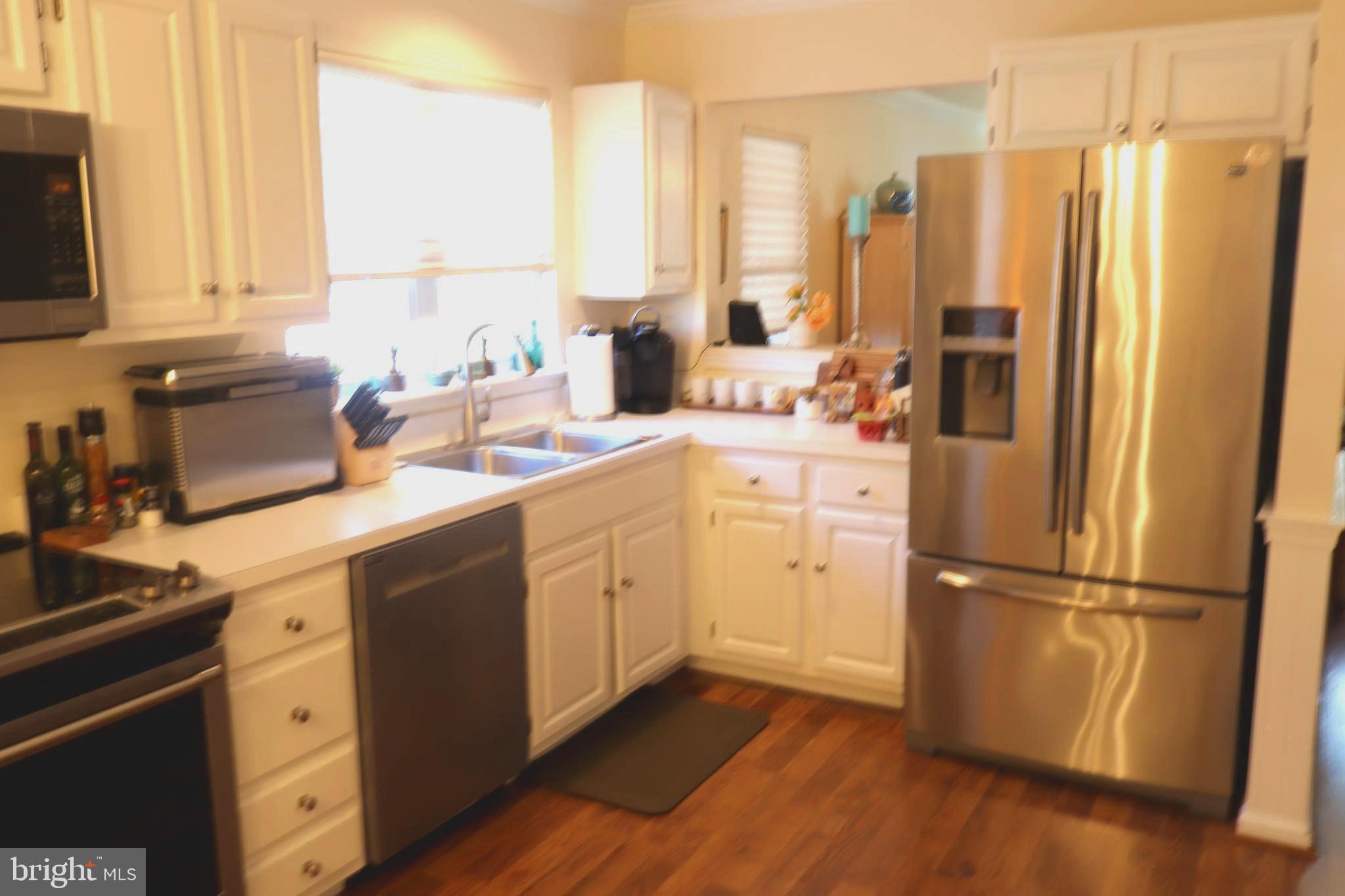 118 Primrose Lane Reading, PA 19610 - Photo 16 of 36 Kitchen view3