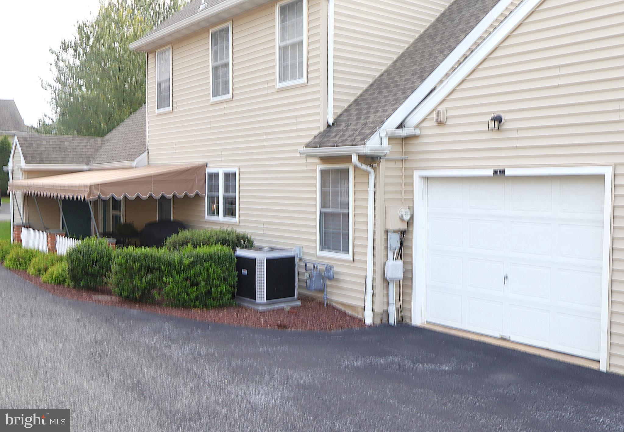 118 Primrose Lane Reading, PA 19610 - Photo 34 of 36 Rear View