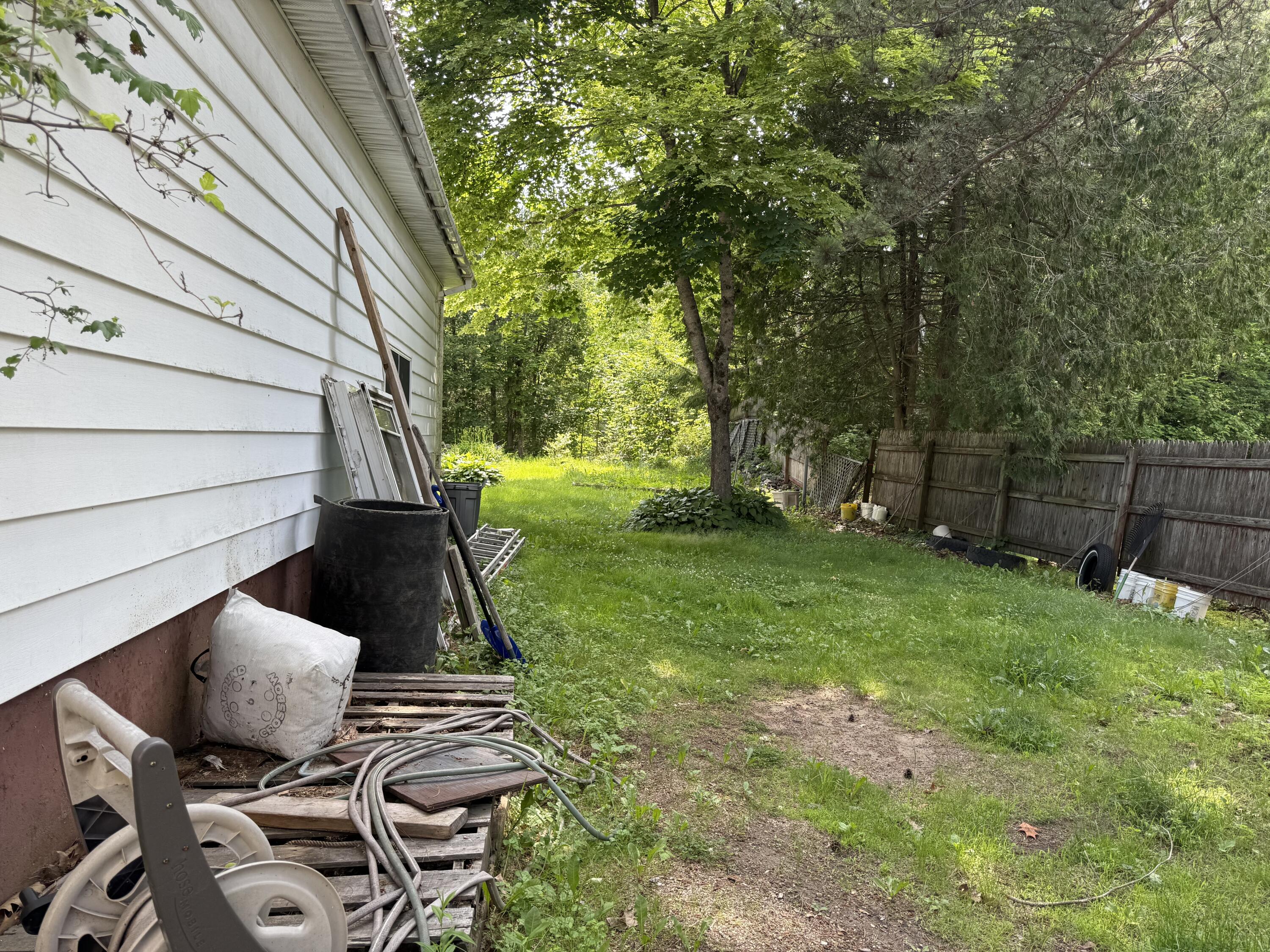 14 Somerset Street Millinocket, ME 04462 - Photo 2 of 28 IMG_0687