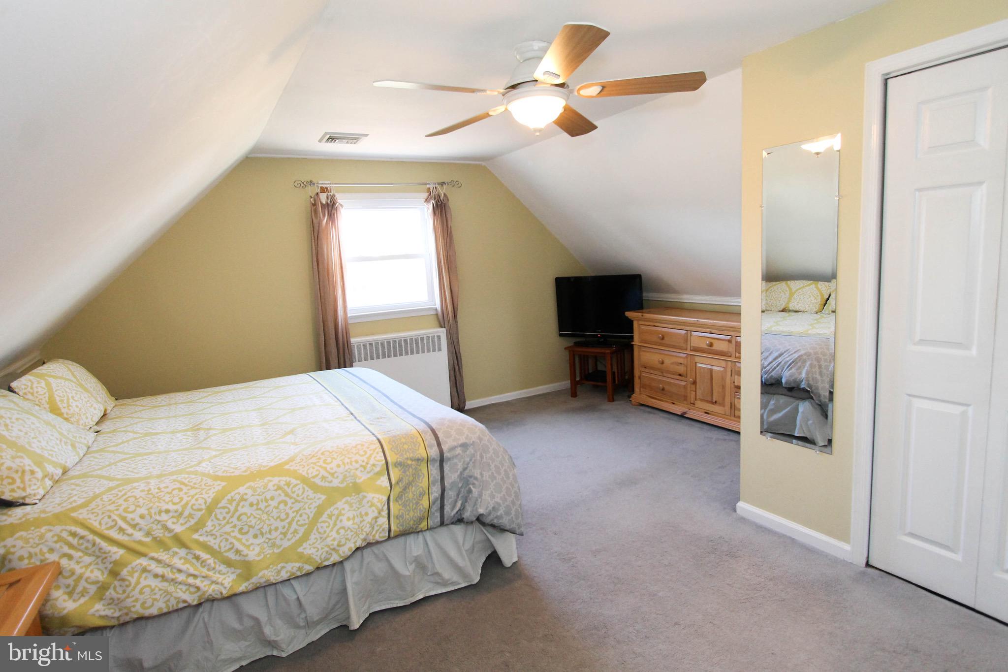 25 Candytuft Road Levittown, PA 19057 - Photo 16 of 36