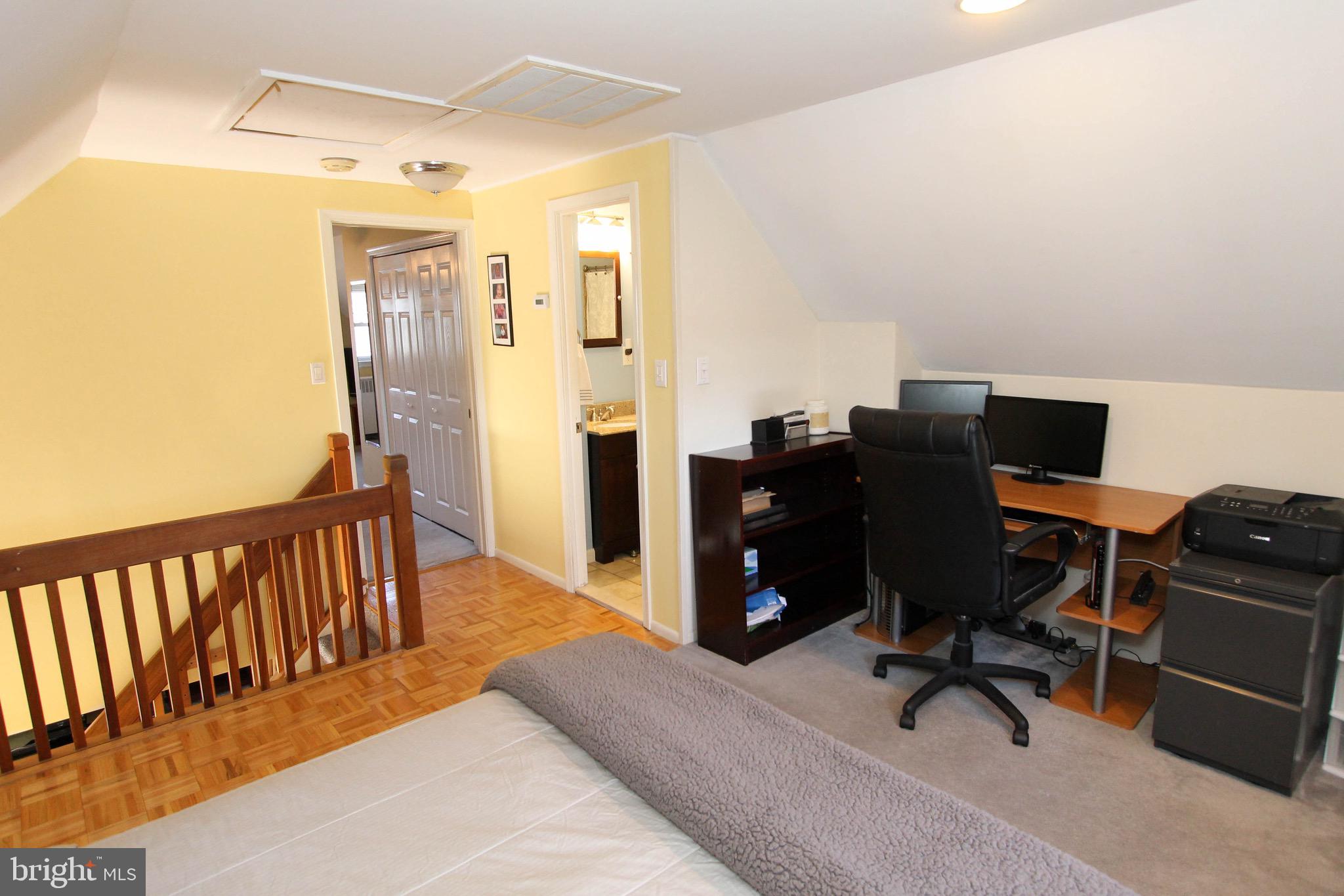 25 Candytuft Road Levittown, PA 19057 - Photo 23 of 36