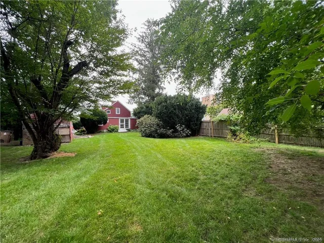 $584,999 | 18 Oaklawn Avenue, Stamford, CT 06905