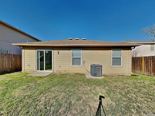 $1,389 | 2726 Candle Ridge Drive, San Antonio, TX 78244
