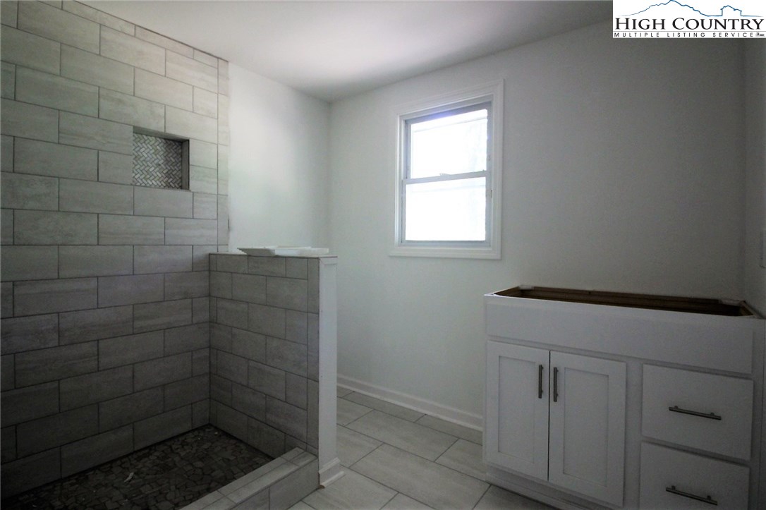 562 Highway 105 Boone, NC 28607 - Photo 15 of 17 Gallery Image 15