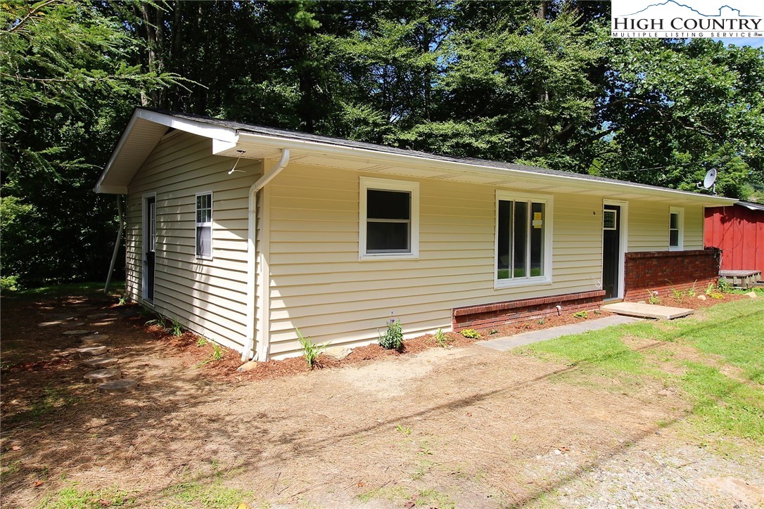 562 Highway 105 Boone, NC 28607 - Photo 3 of 17 Gallery Image 3