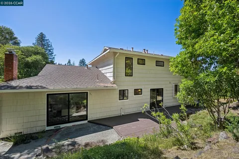 $1,395,000 | 135 Canon Drive, Orinda, CA 94563