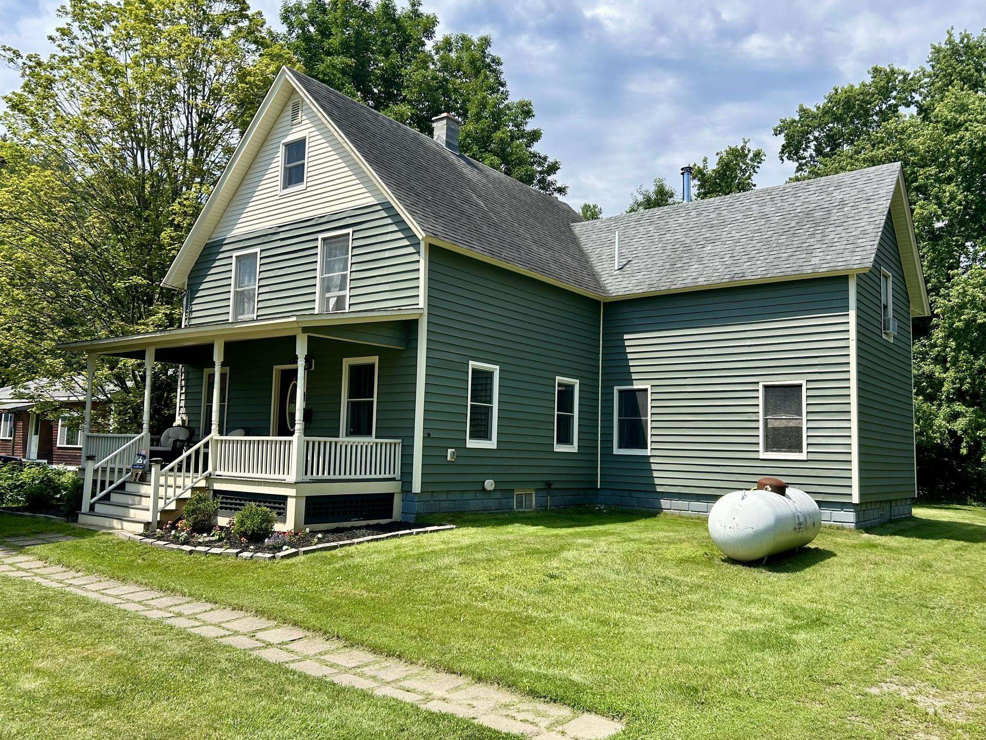 11 Hale Street Randolph, VT 05060 - Photo 2 of 46