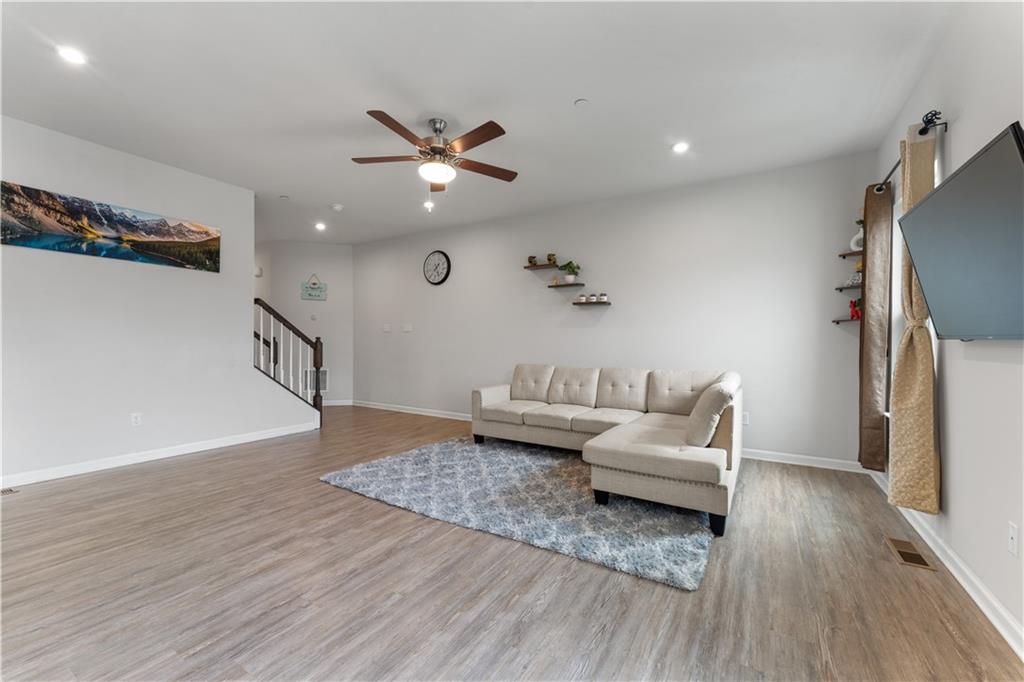 5103 Spruce Road Gibsonia, PA 15044 - Photo 8 of 50