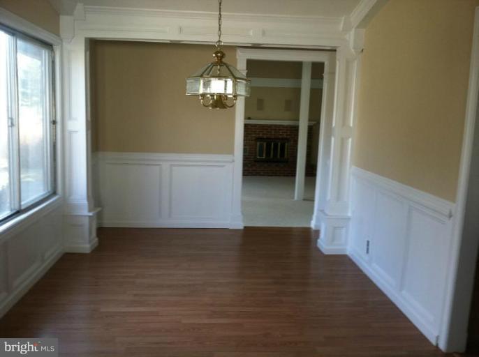 32 Thrush Road Sterling, VA 20164 - Photo 8 of 13 Dining Room