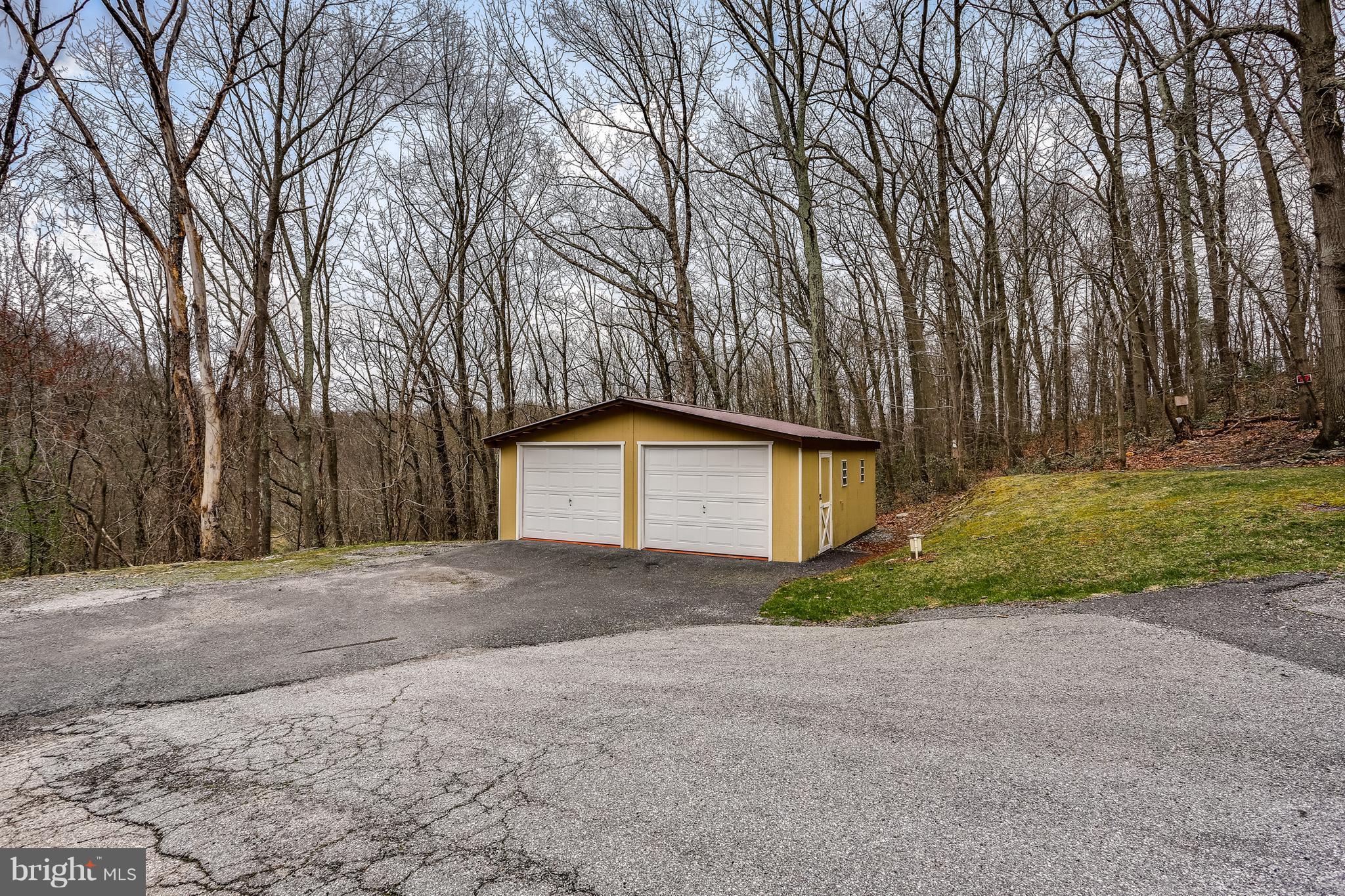 2662 Patapsco Road Finksburg, MD 21048 - Photo 29 of 30 Garage