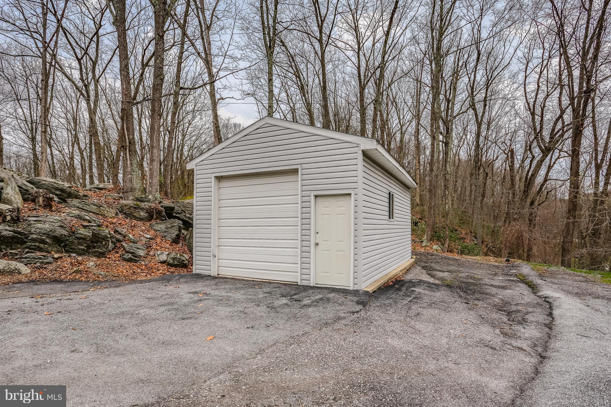 2662 Patapsco Road Finksburg, MD 21048 - Photo 30 of 30 Garage