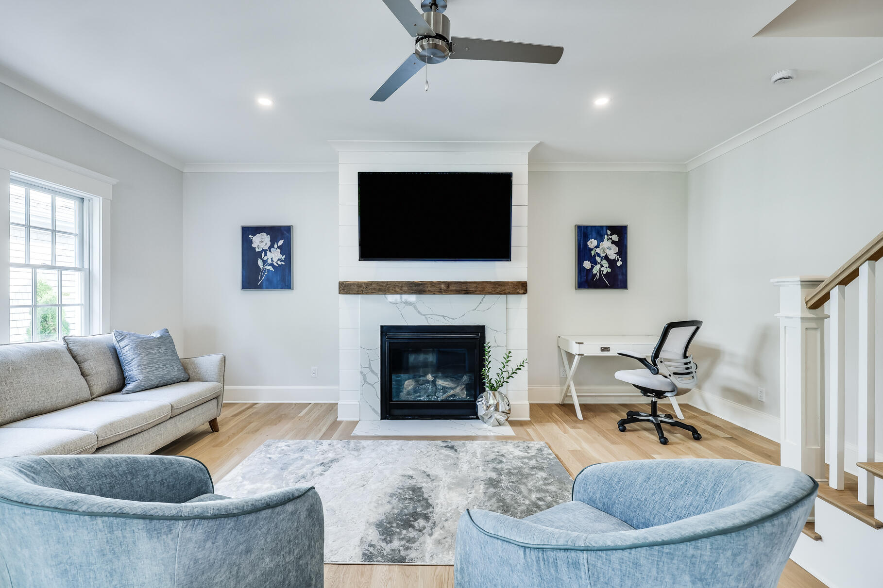 255 Old Main Road, Unit 1A North Falmouth, MA 02556 - Photo 12 of 41 Living Room