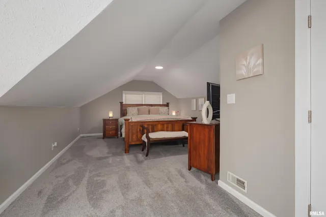 $143,000 | 1037 22nd Street, Rock Island, IL 61201