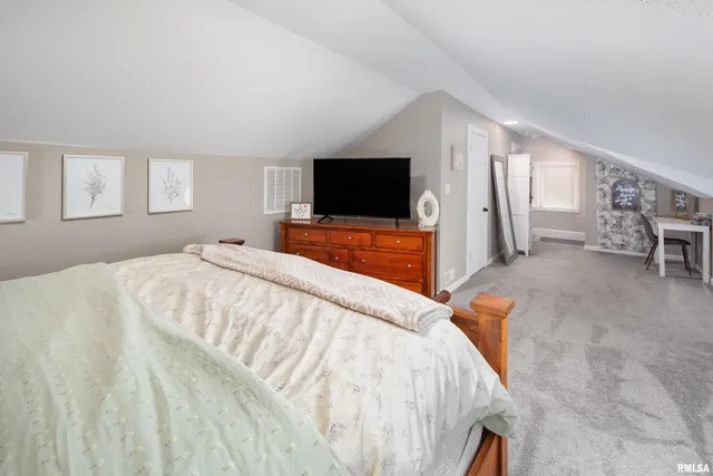 $143,000 | 1037 22nd Street, Rock Island, IL 61201