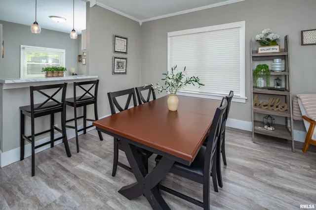 $143,000 | 1037 22nd Street, Rock Island, IL 61201