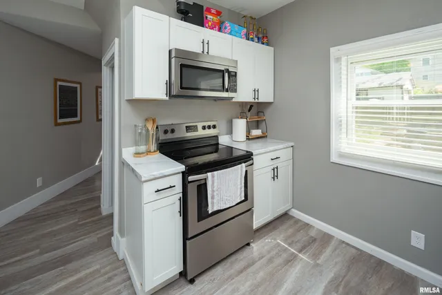 $143,000 | 1037 22nd Street, Rock Island, IL 61201