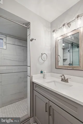 $1,000,000 | 1419 Poplar Street, Philadelphia, PA 19130