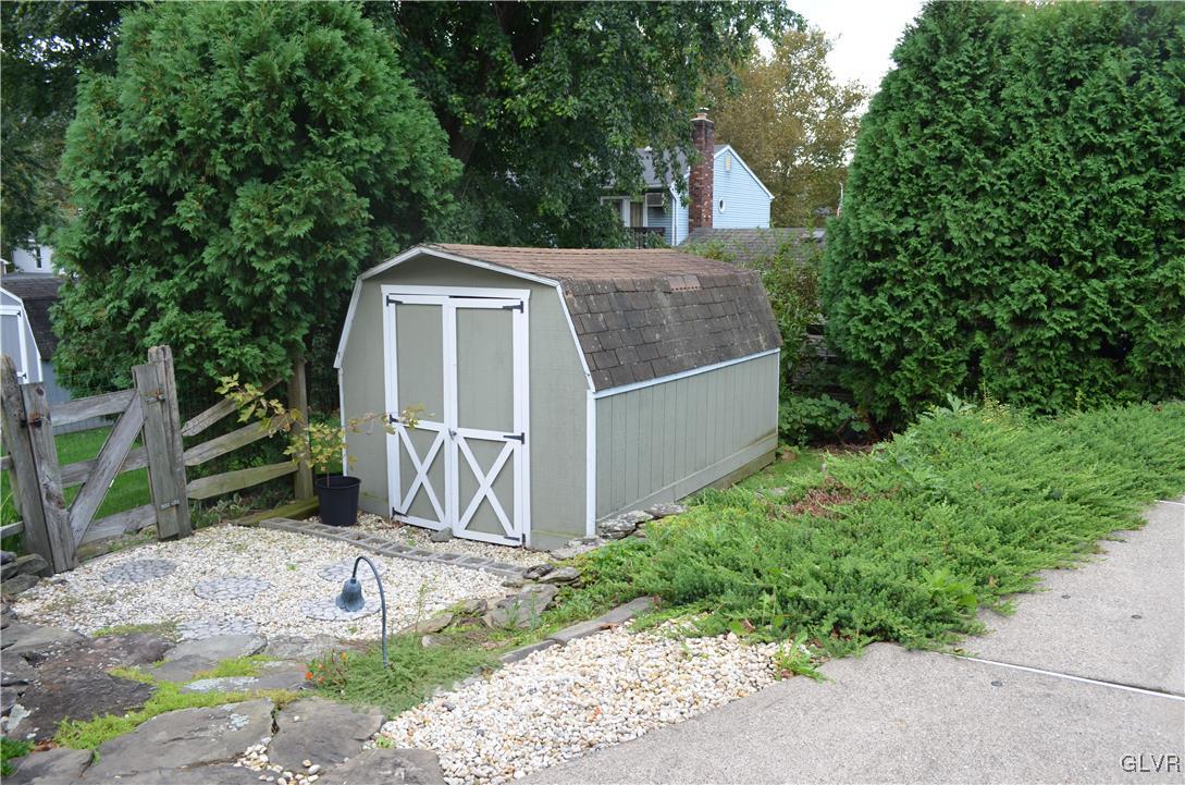 1701 Mine Lane Road Easton, PA 18045 - Photo 30 of 35 Gallery Image 30